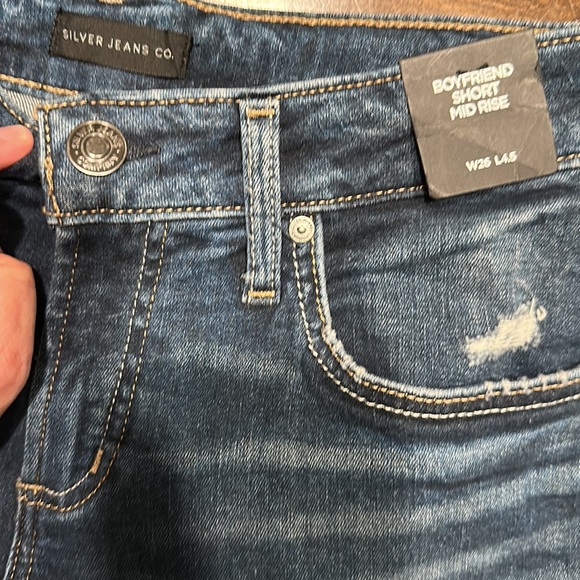 Silver Jeans Suki Jean Short.”Boyfriend Short Mid Rise” multiple sizes available - Picture 10 of 16